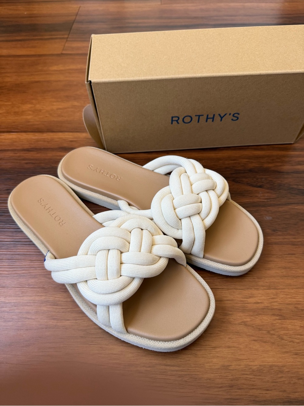 NIB Rothy's The Summer Sandal Braided White Sand